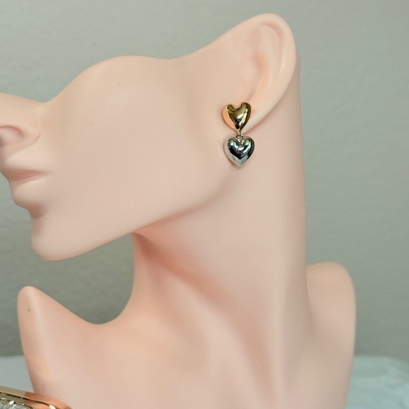 ⚜️ Gold and Silver Heart Drop Earrings - Picture 4 of 7